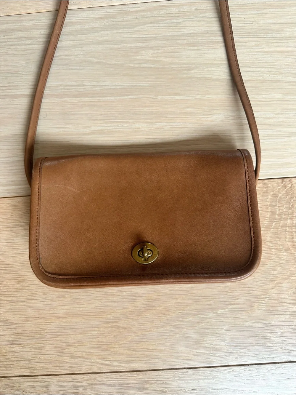 VINTAGE AUTHENTIC COACH DINKY Tan Leather Bag